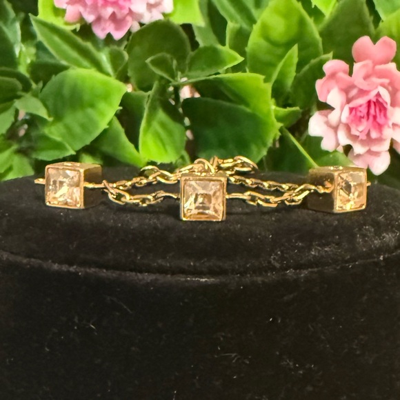 Louis Vuitton Gold Gambler Bracelet - Picture 5 of 10